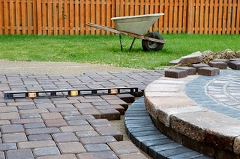 Experienced Gig Harbor deck contractors in WA near 98335